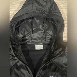 Columbia vest, long and black